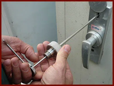 Locksmith Lock Store Griffith, IN 219-310-2837 - 5-lock-opening